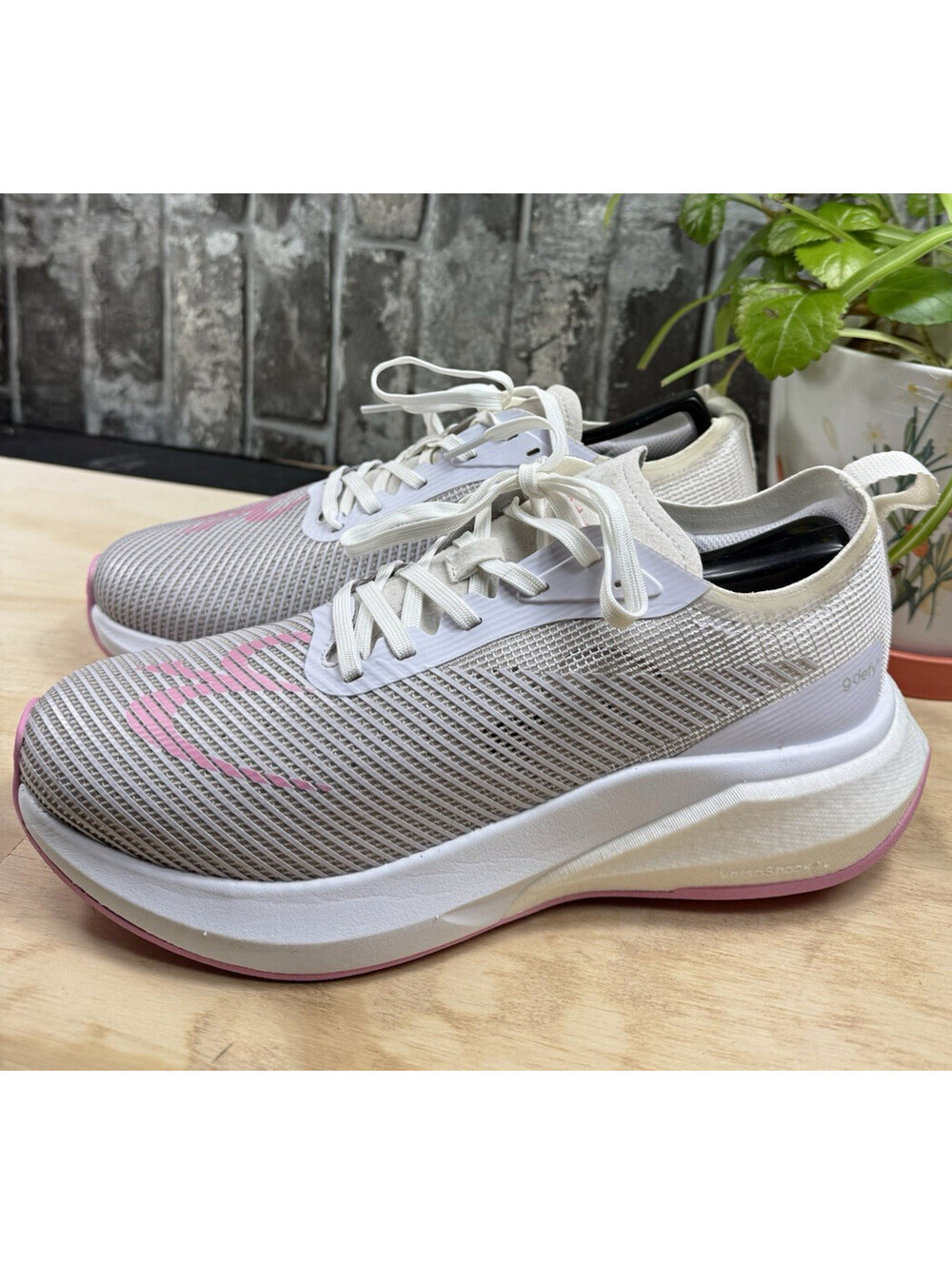 gdefy Men's Gray/Pink/White Low Top Lace-Up Athletic Sneaker Rubber TB9051FWP-M